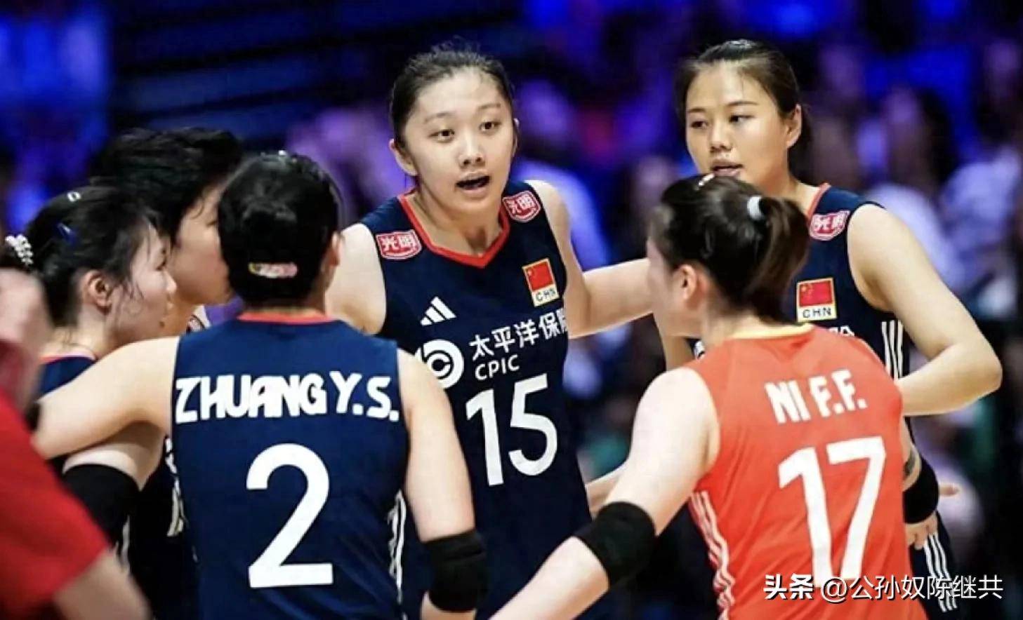 中国女排对阵费德勒展开拉锯大战，最终险胜对手